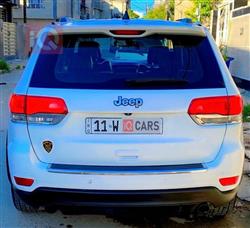 جیپ گراند شیرۆکی